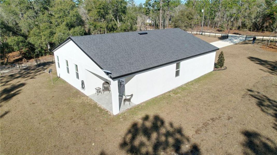Exterior details and patio area of a home in , Ocala (Image 24).