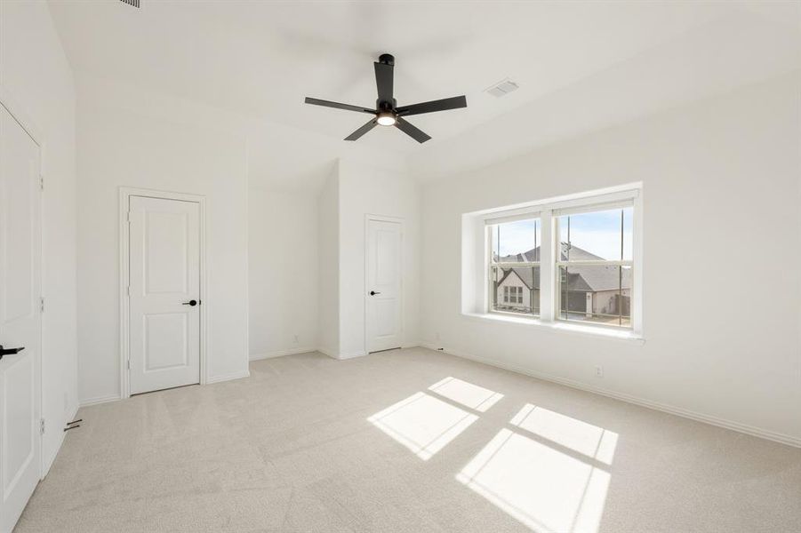 Spacious, unfurnished interior of a new home in Timberbrook, Justin (Image 22).