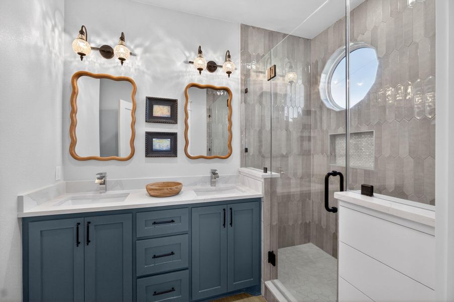 Furnished interior view inside a new home in , Bolivar (Image 7).