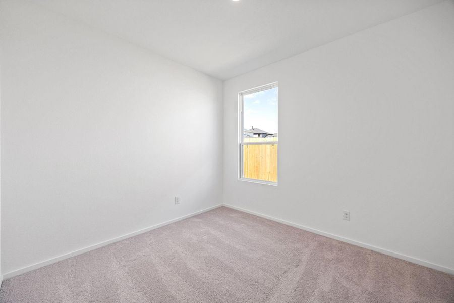 Spacious, unfurnished interior of a new home in Montgomery Bend, Montgomery (Image 11).