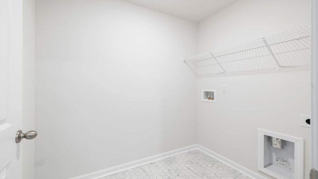 Spacious, unfurnished interior of a new home in Baxter Village, Boiling Springs (Image 27).