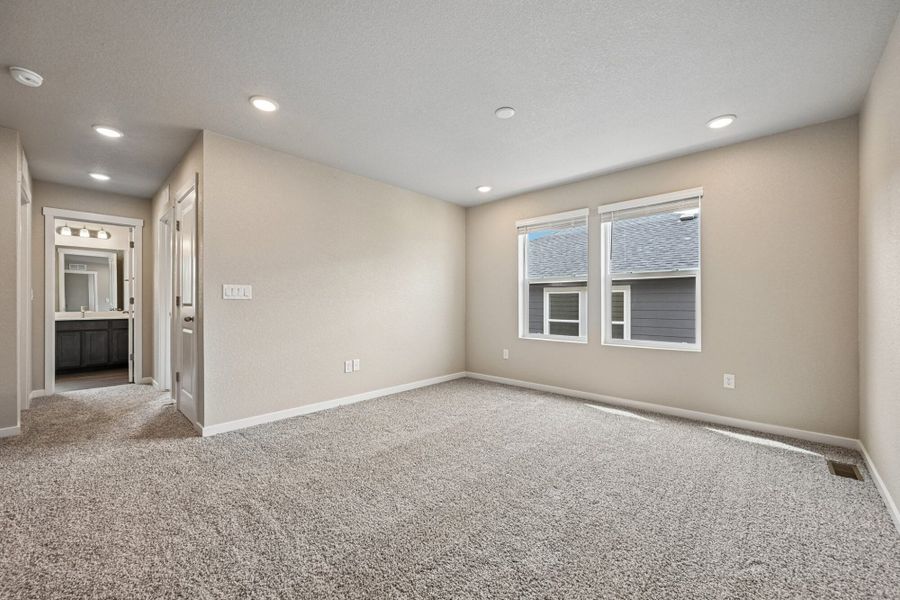 Spacious, unfurnished interior of a new home in Ridge at Lorson Ranch, Colorado Springs (Image 36). Spacious, unfurnished interior of a new home in Ridge at Lorson Ranch, Colorado Springs (Image 36).