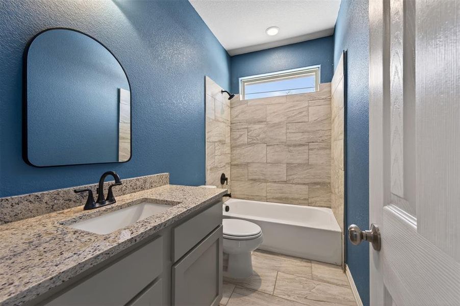 Furnished interior view inside a new home in , Cleburne (Image 4).