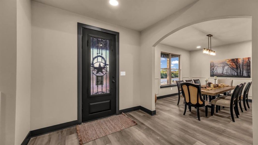 Furnished interior view inside a new home in Saddle Crest Estates, Weatherford (Image 11).