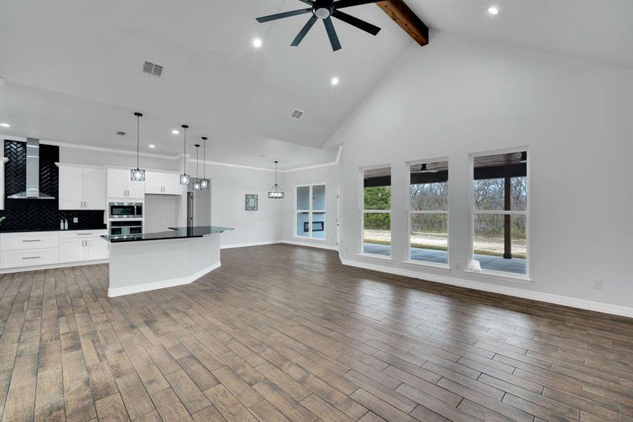 Spacious, unfurnished interior of a new home in , Waxahachie (Image 21).