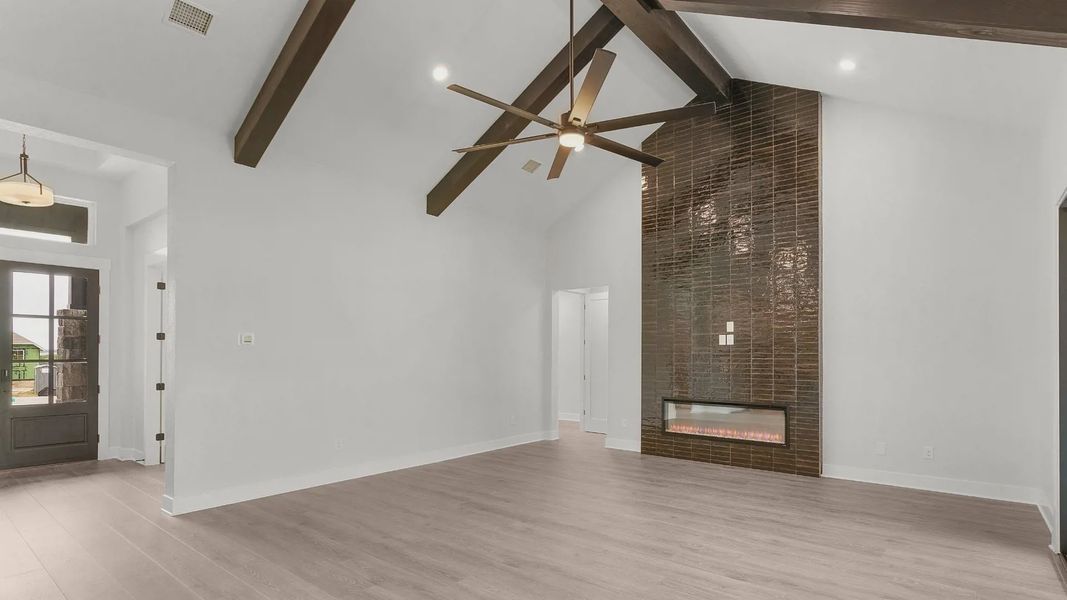 Representative unfurnished interior of a home built from the Montana by Chesmar Homes in Feathergrass, Florence (Image 21).