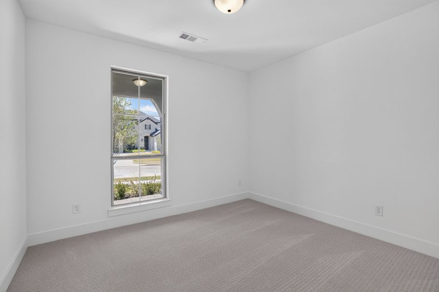 128 Buffalo - Bedroom