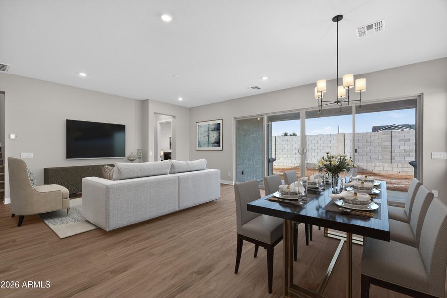 6VS) DINING TO GREAT ROOM