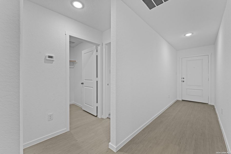 Spacious, unfurnished interior of a new home in , New Braunfels (Image 15).