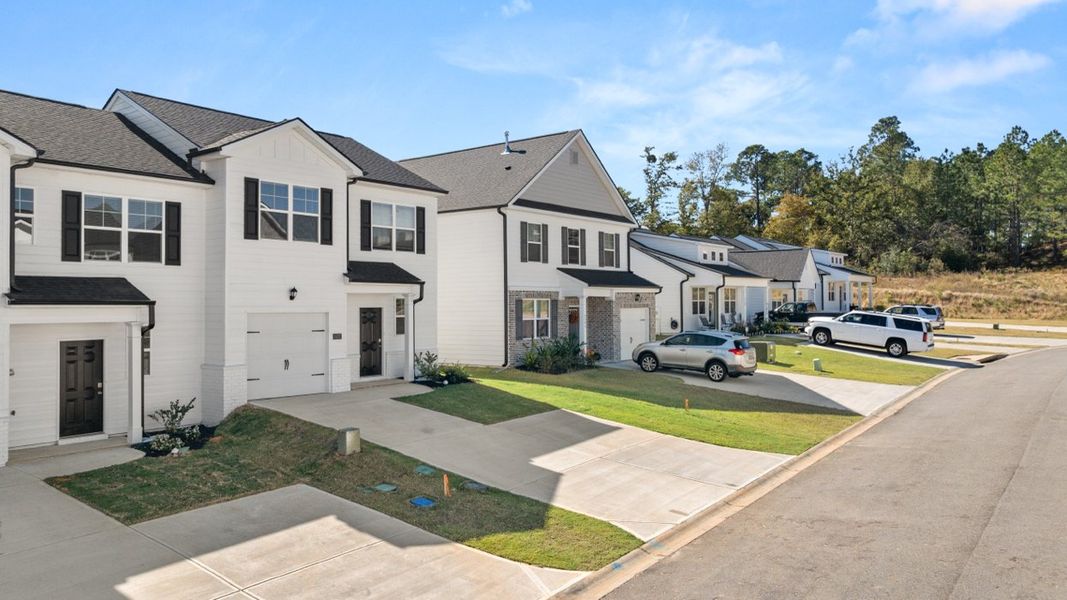 Image 28 of a home in Byrd Village.