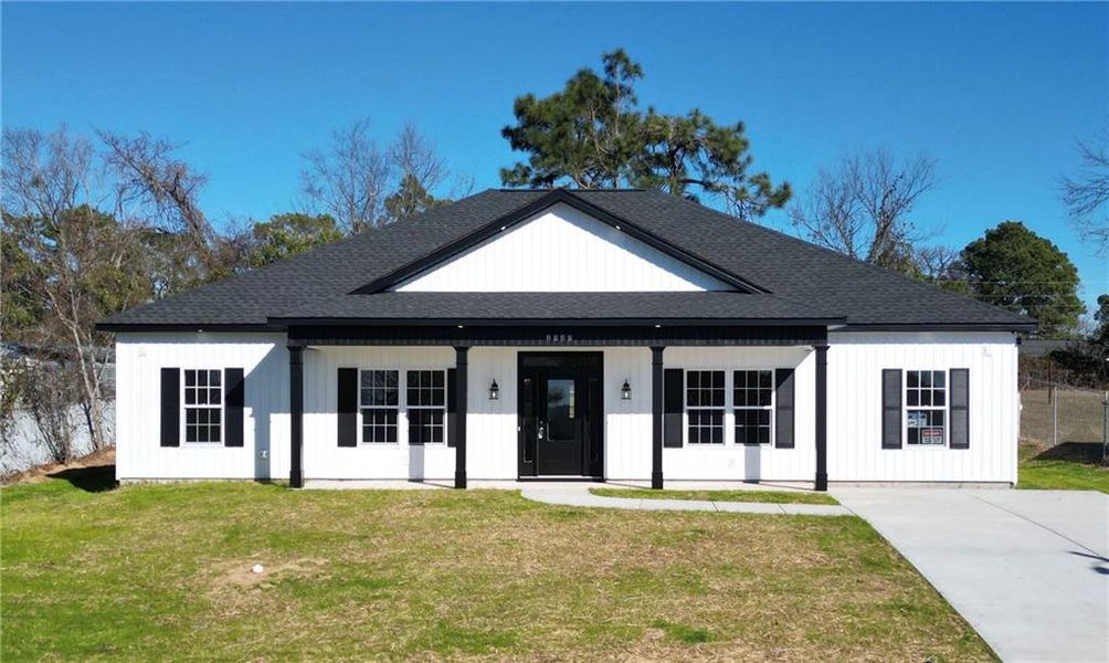 Front exterior of a new home in , Augusta, GA, highlighting curb appeal (Image 18).