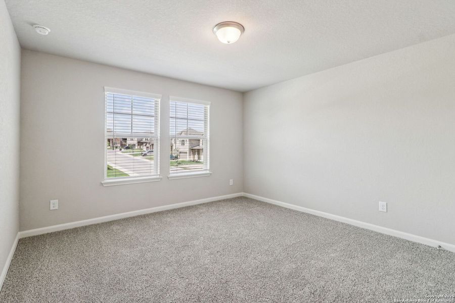 Spacious, unfurnished interior of a new home in Arcadia Ridge - Classic Series, San Antonio (Image 39).