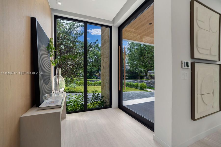 Exterior details and patio area of a home in , Miami (Image 26).