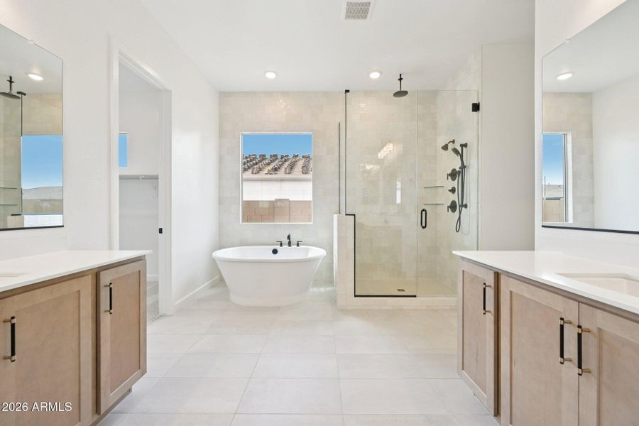 35-web-or-mls-E Twin Acres Dr-S1103-035