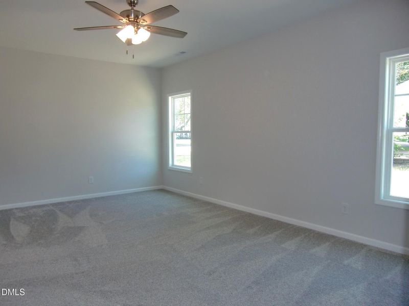 mstr bedroom (2) mstr bedroom (2)