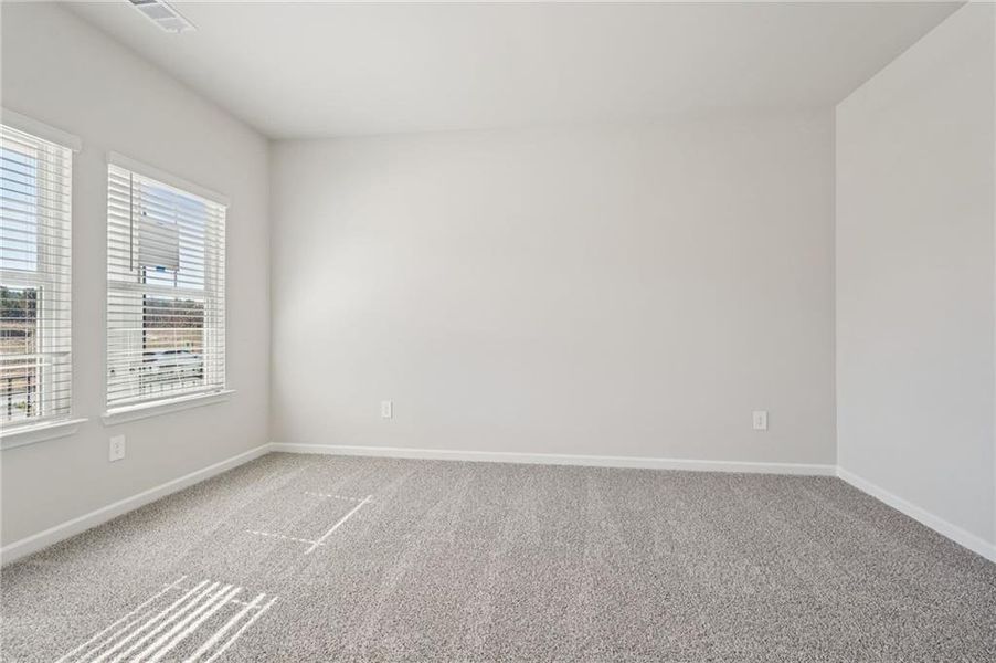 Spacious, unfurnished interior of a new home in Ivey Township, Dallas (Image 44).