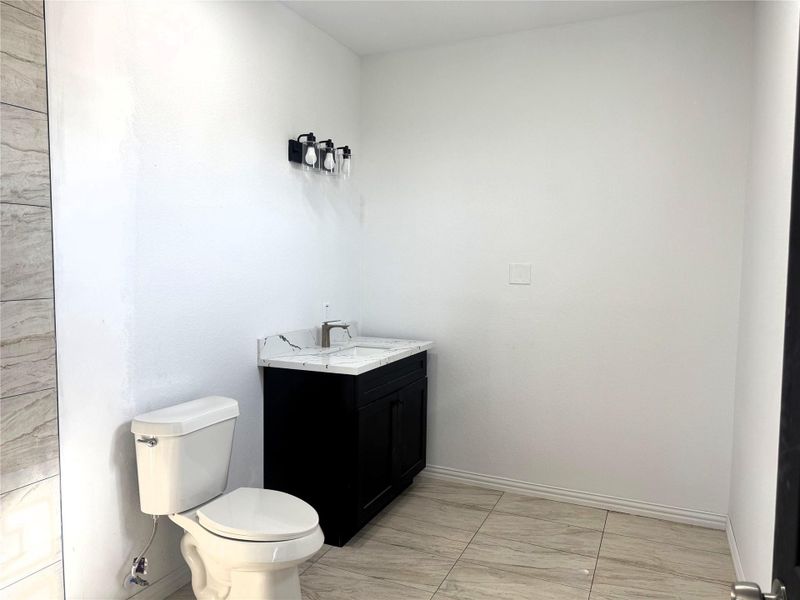 Furnished interior view inside a new home in , Cleveland (Image 6).