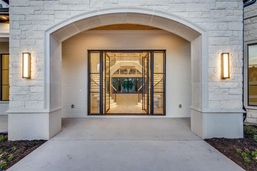 Exterior details and patio area of a home in , McKinney (Image 3).