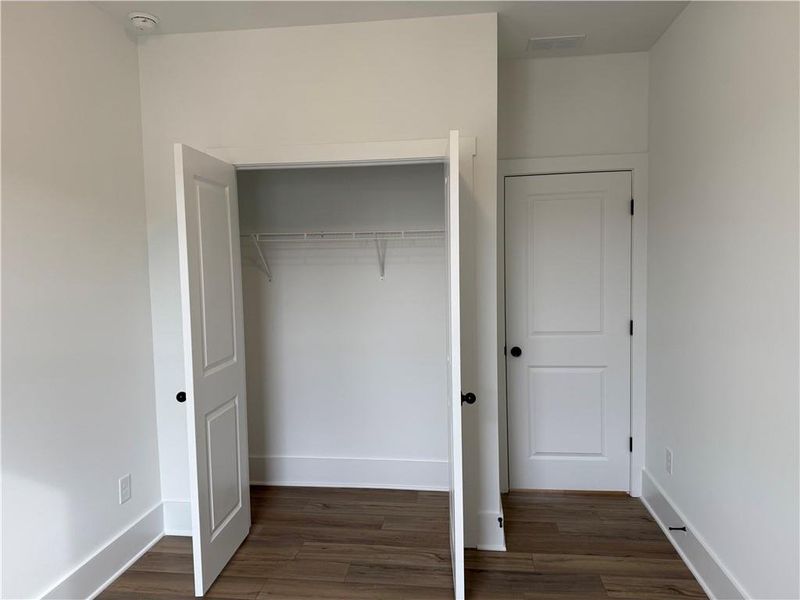 Spacious, unfurnished interior of a new home in Park Vue, Atlanta (Image 43).