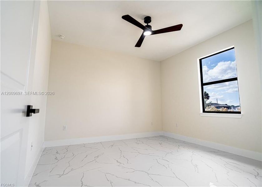 Spacious, unfurnished interior of a new home in , Lehigh Acres (Image 13).