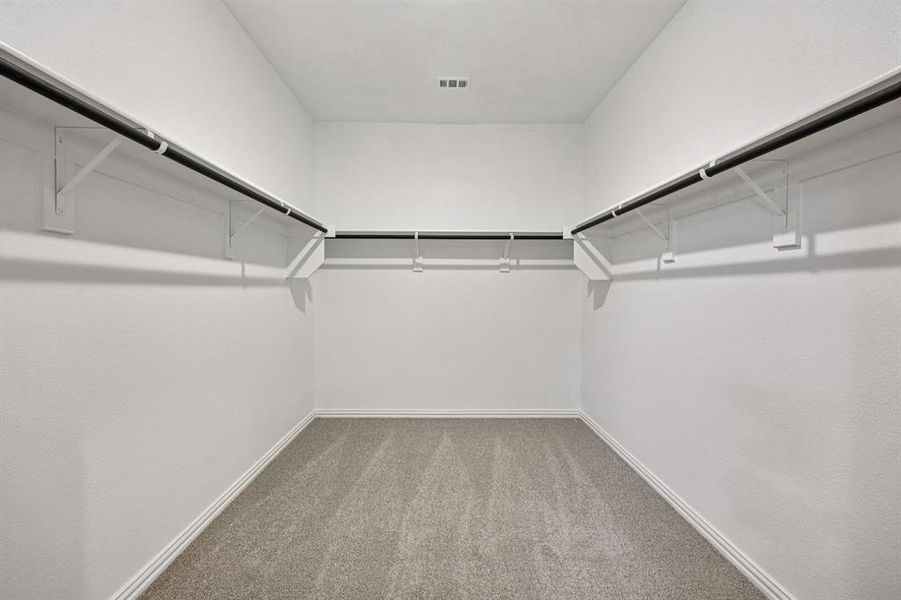 Photo is not of the actual home, but is an inspirational photo of builder’s model home and may depict options, furnishings, and/or decorator features that are not included. Photo is not of the actual home, but is an inspirational photo of builder’s model home and may depict options, furnishings, and/or decorator features that are not included.