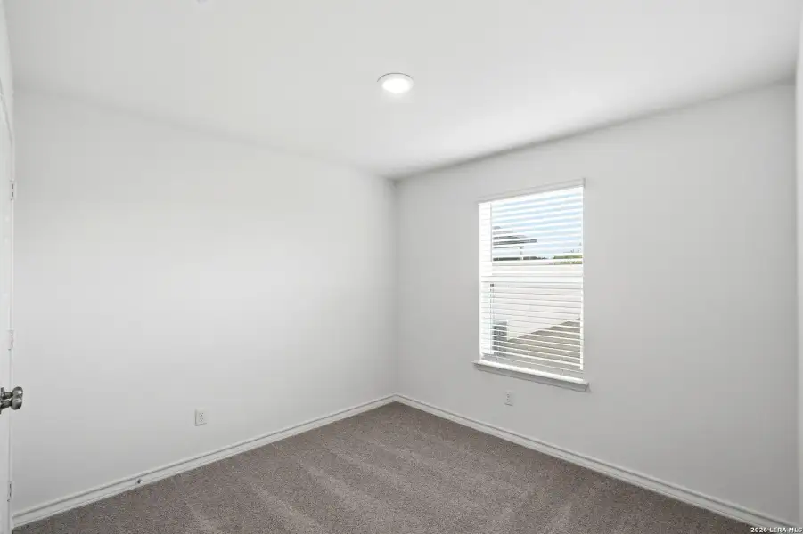 Spacious, unfurnished interior of a new home in Vista Real, Converse (Image 12).