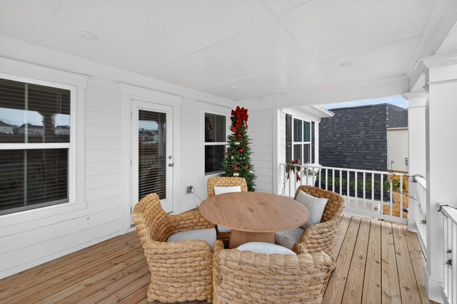 Image 87 of a home in Reunion. Image 87 of a home in Reunion.