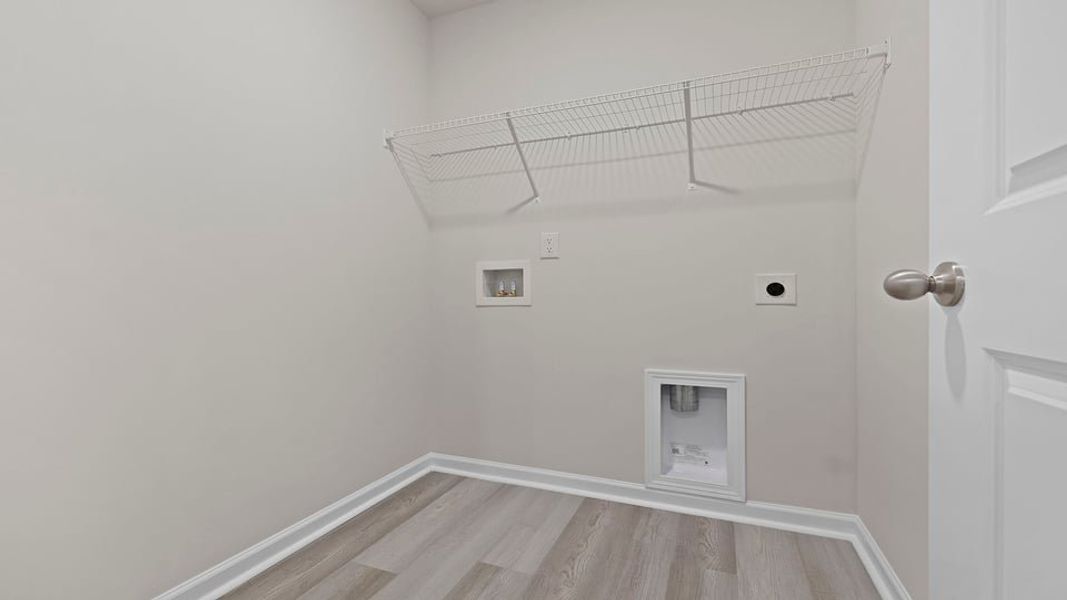 Spacious, unfurnished interior of a new home in Cedar Gap, Fountain Inn (Image 32).