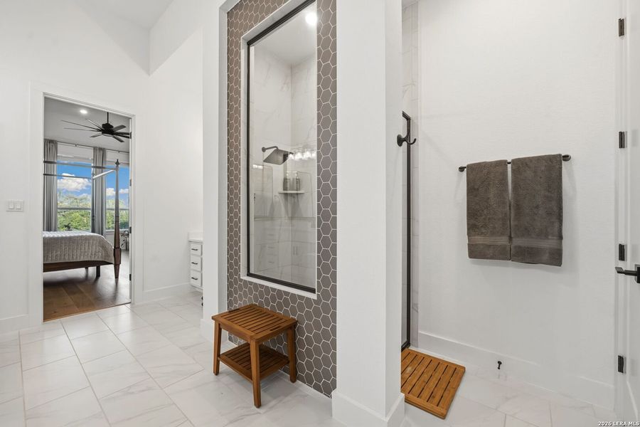 Furnished interior view inside a new home in La Cima, San Marcos (Image 14).