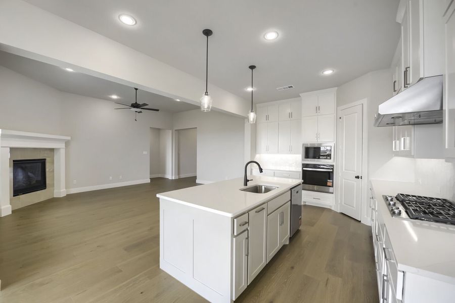 785 Red Willow - Kitchen 785 Red Willow - Kitchen