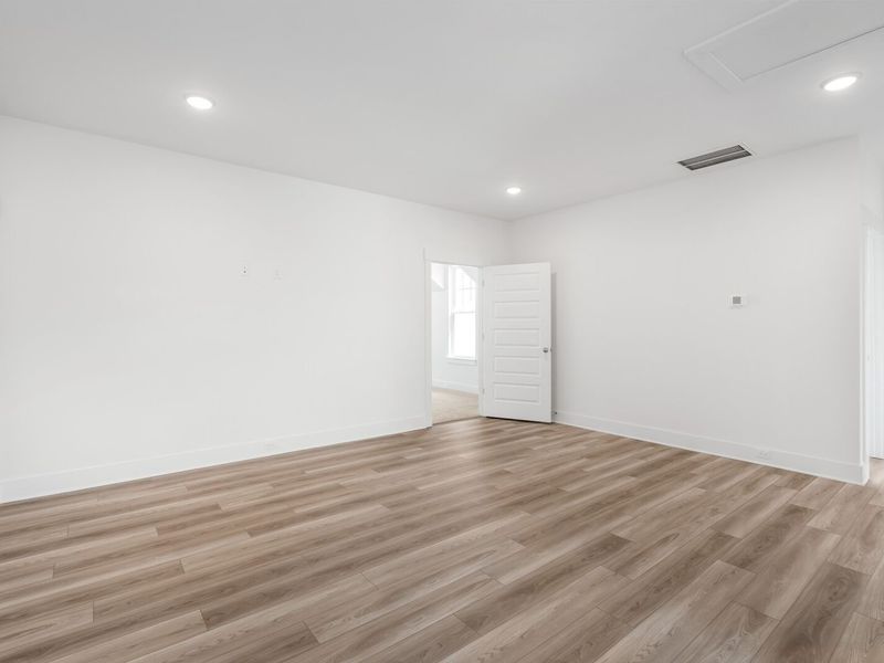 Spacious, unfurnished interior of a new home in Shelton Square, Murfreesboro (Image 52). Spacious, unfurnished interior of a new home in Shelton Square, Murfreesboro (Image 52).