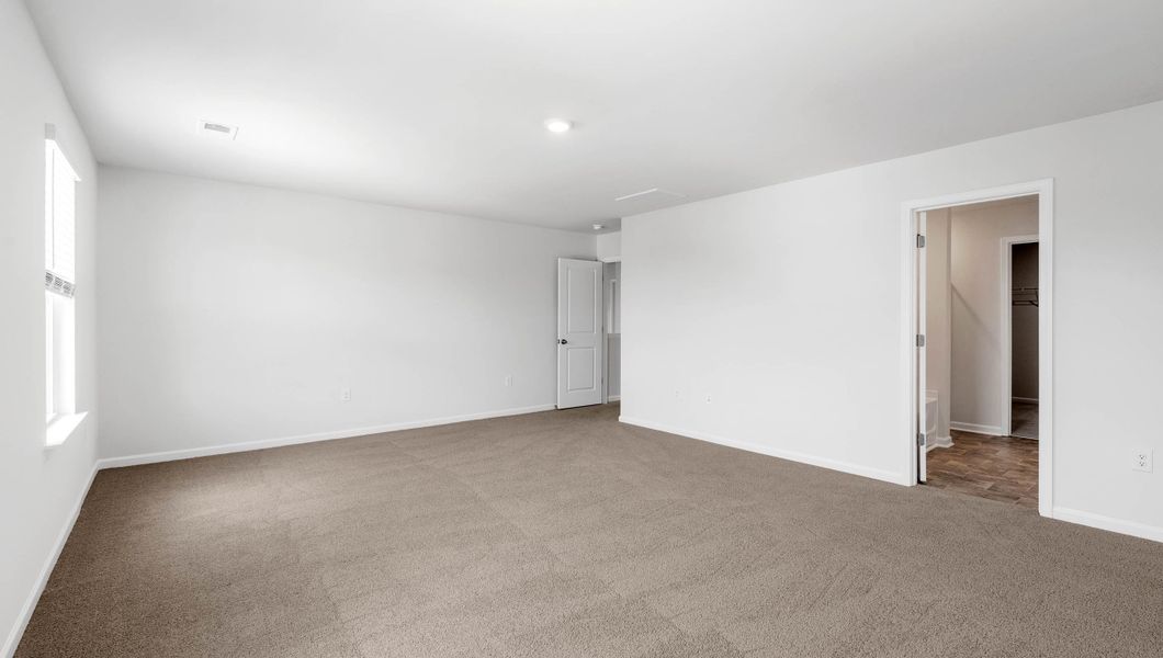 Spacious, unfurnished interior of a new home in Waverly Station, Greenwood (Image 23).