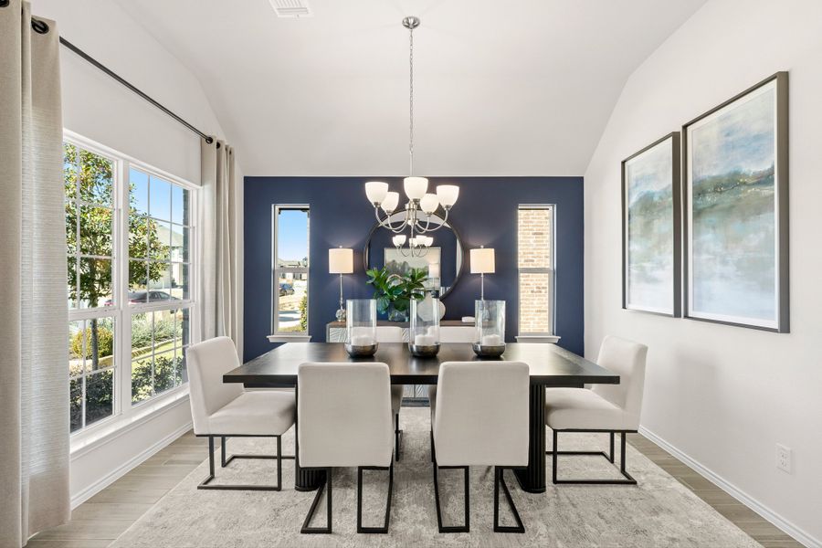 Representative furnished interior of a home built from the Concept 2065 by Risewell Homes in Summer Crest, Fort Worth (Image 32).