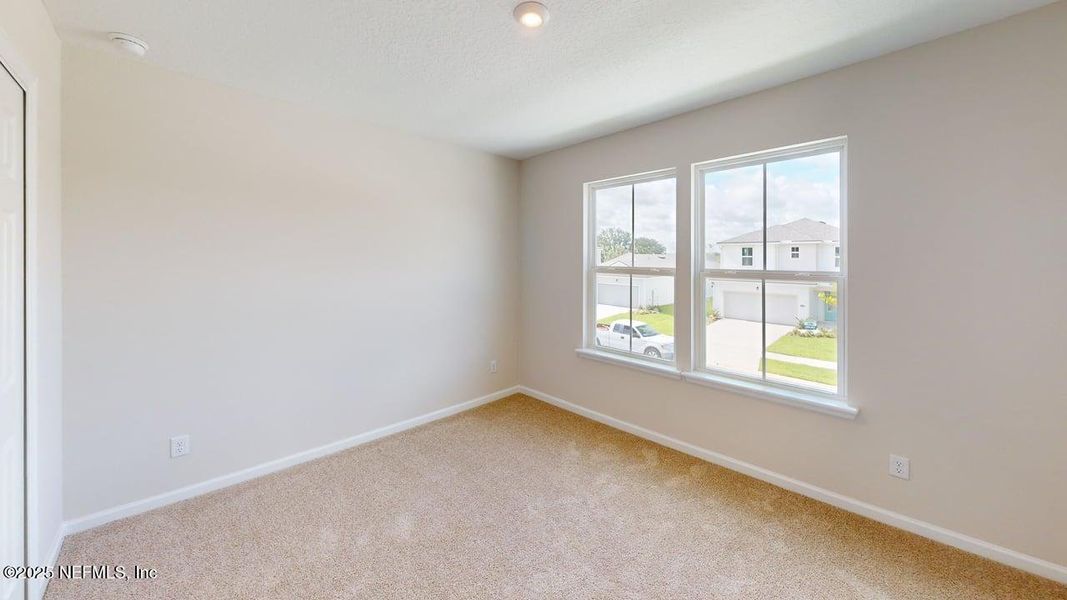 Spacious, unfurnished interior of a new home in Sandridge Hills, Green Cove Springs (Image 17).