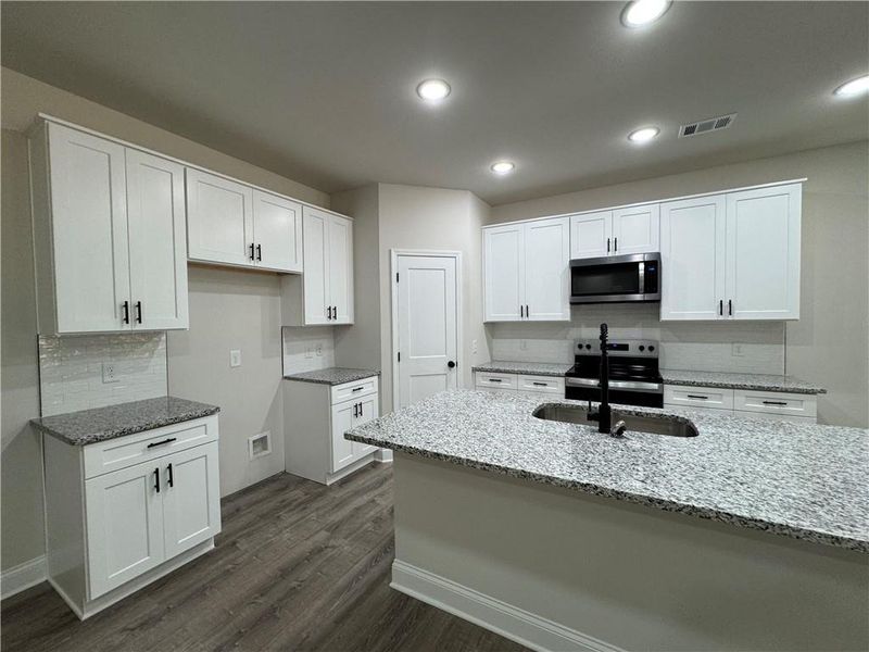 Furnished interior view inside a new home in , Toccoa (Image 8).