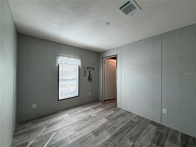 Image 36 of a home in .