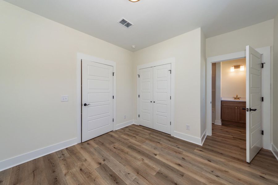 Spacious, unfurnished interior of a new home in , Huger (Image 20).