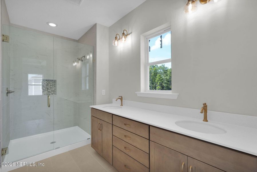 29-web-or-mls-180 Sienna_029