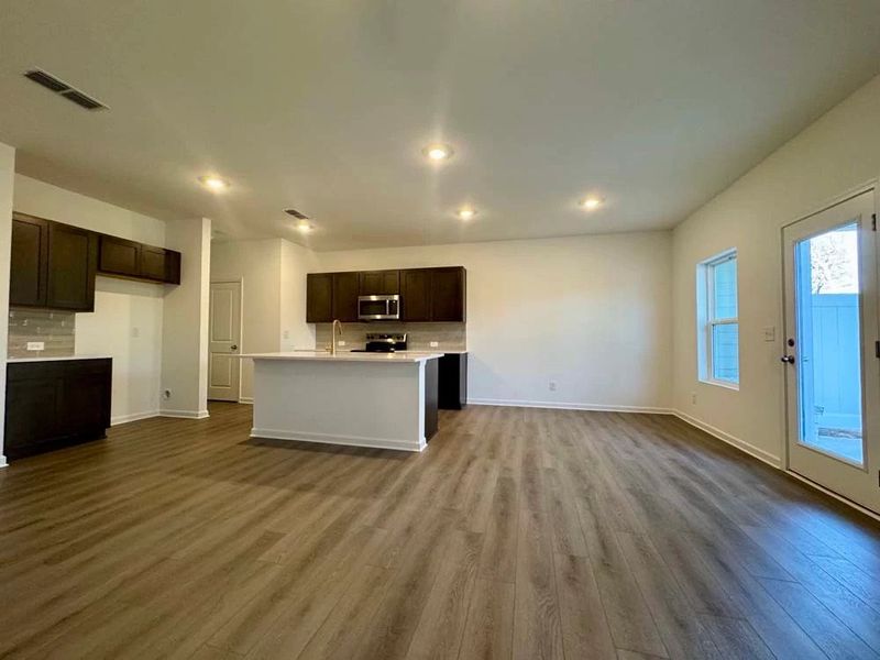 Breakfast Nook & Kitchen