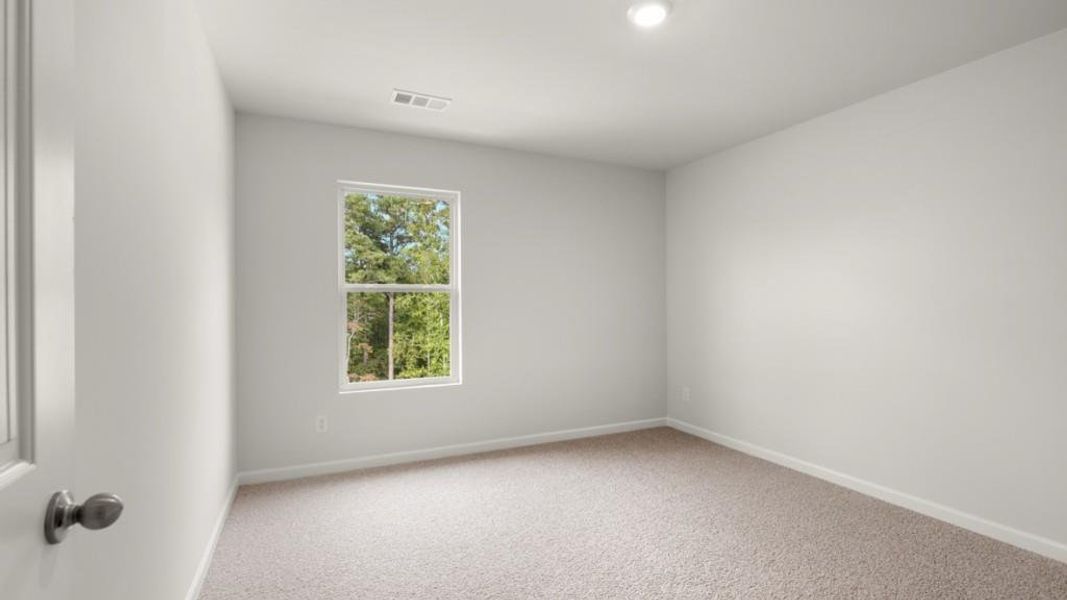 Spacious, unfurnished interior of a new home in Lost Creek, Dallas (Image 23).