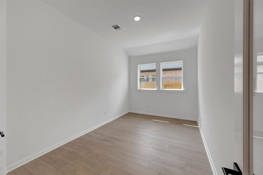 Spacious, unfurnished interior of a new home in Jordan Ranch - Terrace Collection, Fulshear (Image 15).