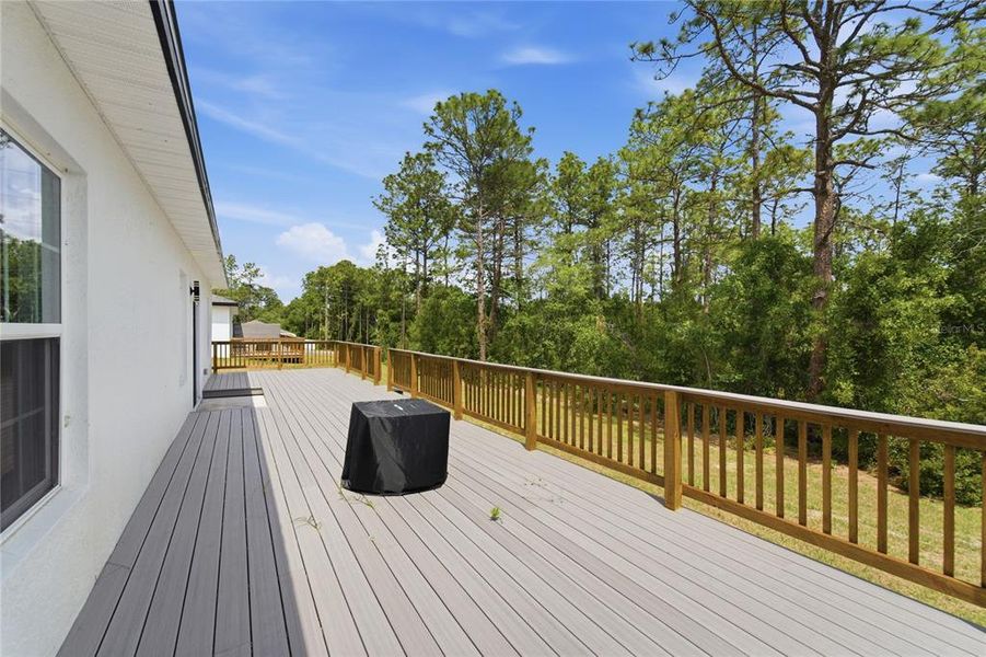 Exterior details and patio area of a home in , Ocala (Image 25).