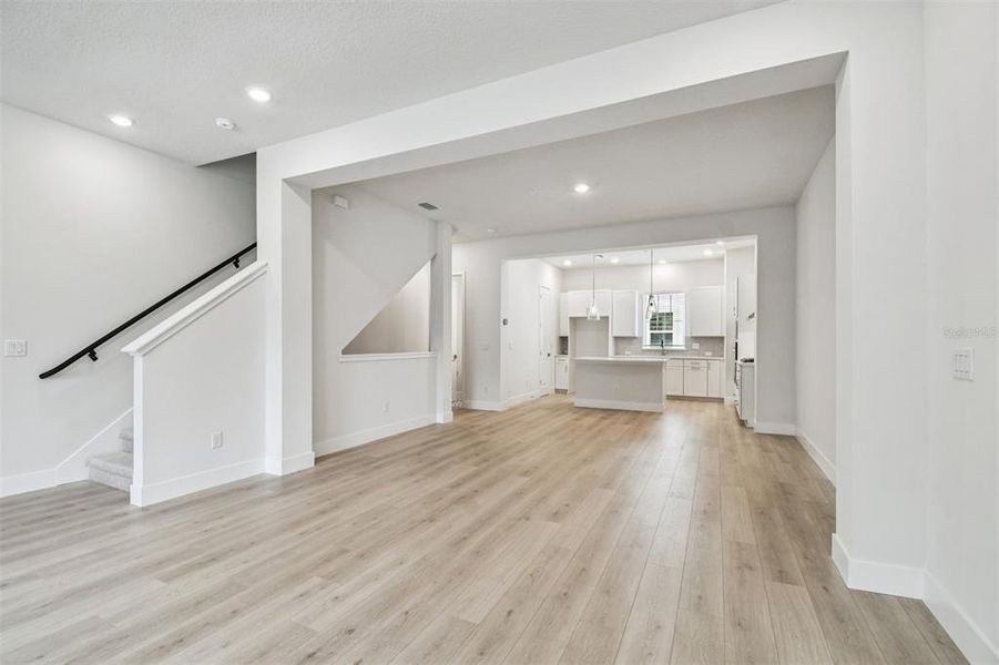 Spacious, unfurnished interior of a new home in Apex at Seminole Heights, Tampa (Image 18).