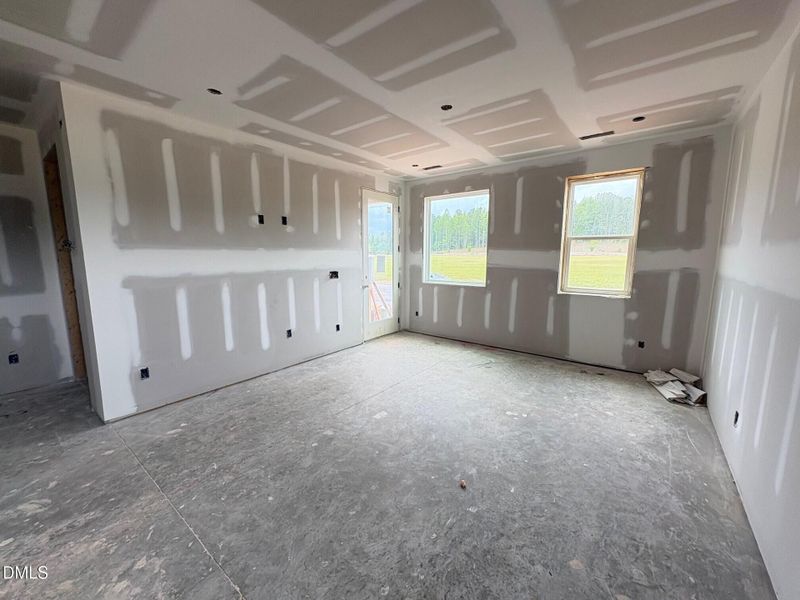 26.05.10 interior 2