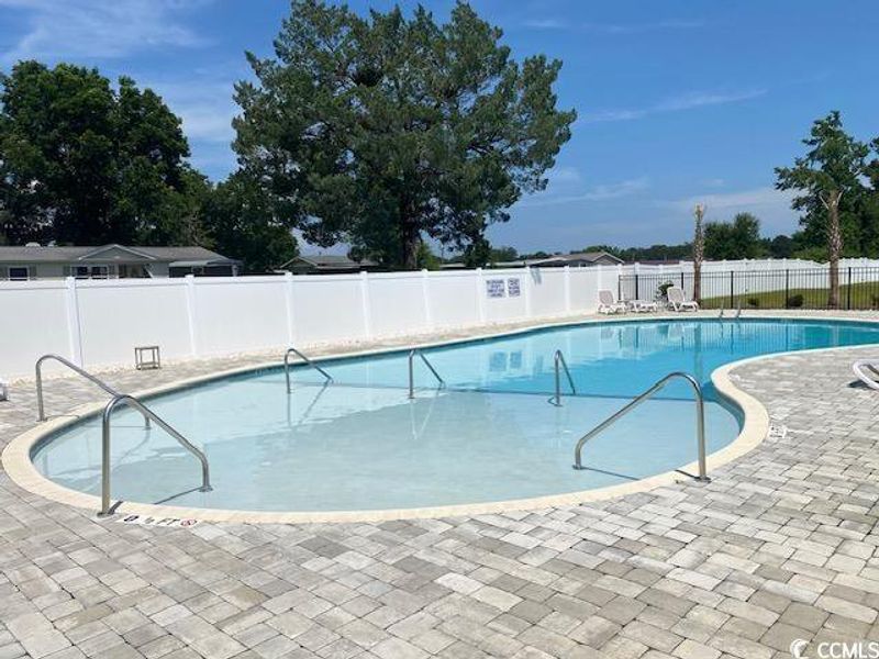 Community amenities in Oak Hollow, Longs (Image 16).