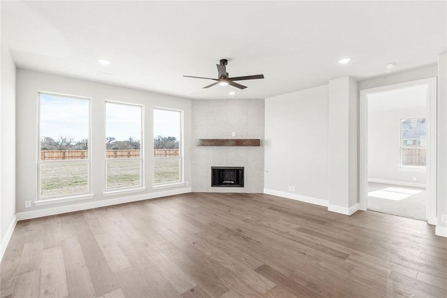 Spacious, unfurnished interior of a new home in Crystal Lake Estates, Red Oak (Image 27).