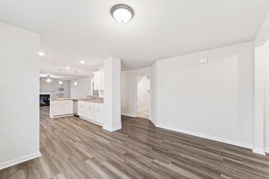 Spacious, unfurnished interior of a new home in Six Oaks, Summerville (Image 25).