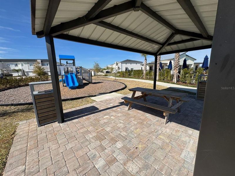 Community amenities in , Davenport (Image 32).