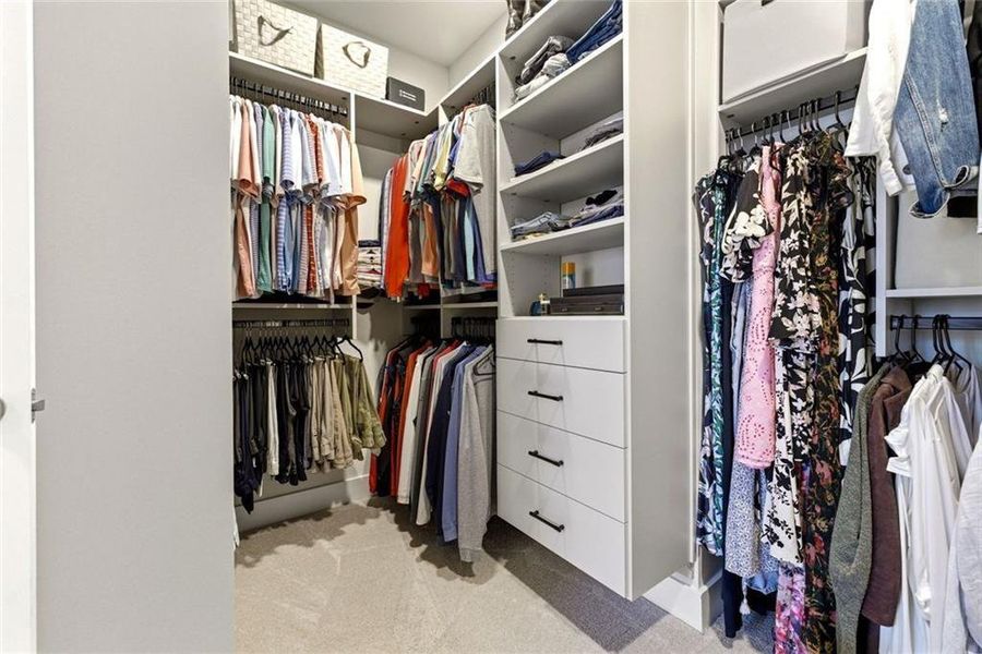 Image 50 of a home in .