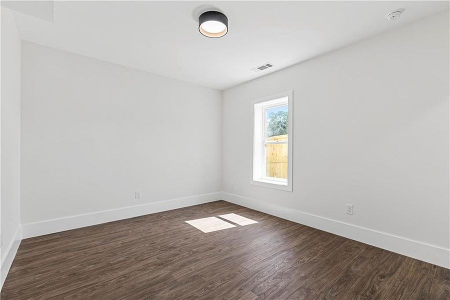 Spacious, unfurnished interior of a new home in , Atlanta (Image 41).